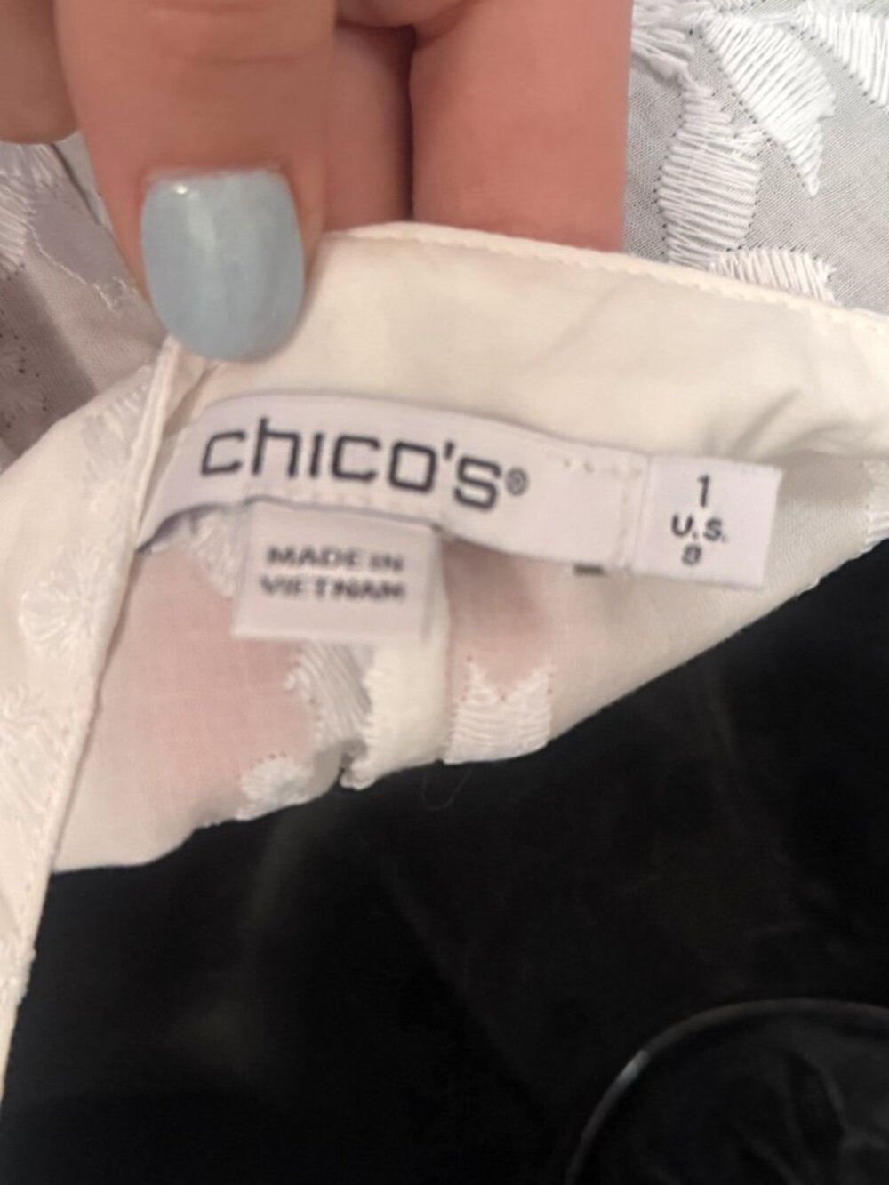 NWT Chicos Scallop Lace Tank Top - Size 8 (Chicos Size 1) / White - Picture 7 of 7